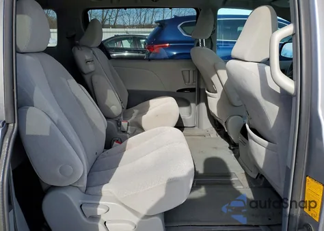 2011 Toyota Sienna Le z USA, uszkodzony, nr VIN 5TDKK3DC0BS022847